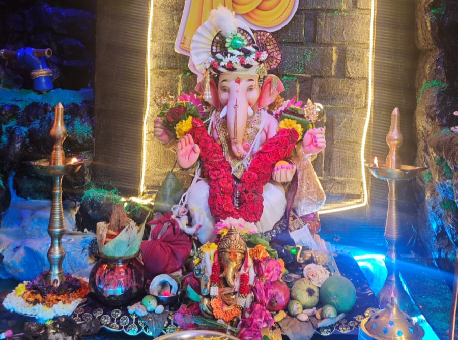 द्वारली गावातील विठ्ठल बडे यांच्या घरी गणपती बाप्पाचे भक्तिभावाने विसर्जन!