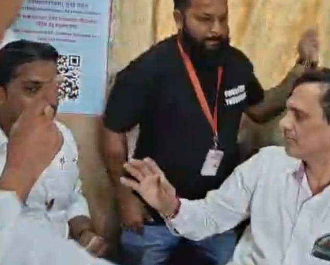 कल्याण रेल्वे स्थानकातील उपस्टेशन प्रबंधकावर अश्लील वर्तनाचा आरोप; मनसैनिकांकडून मारहाण